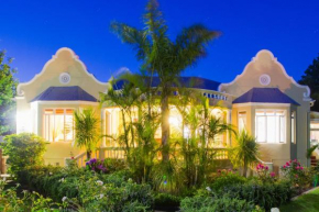 Гостиница 6 on Kloof Guest House  Bredasdorp